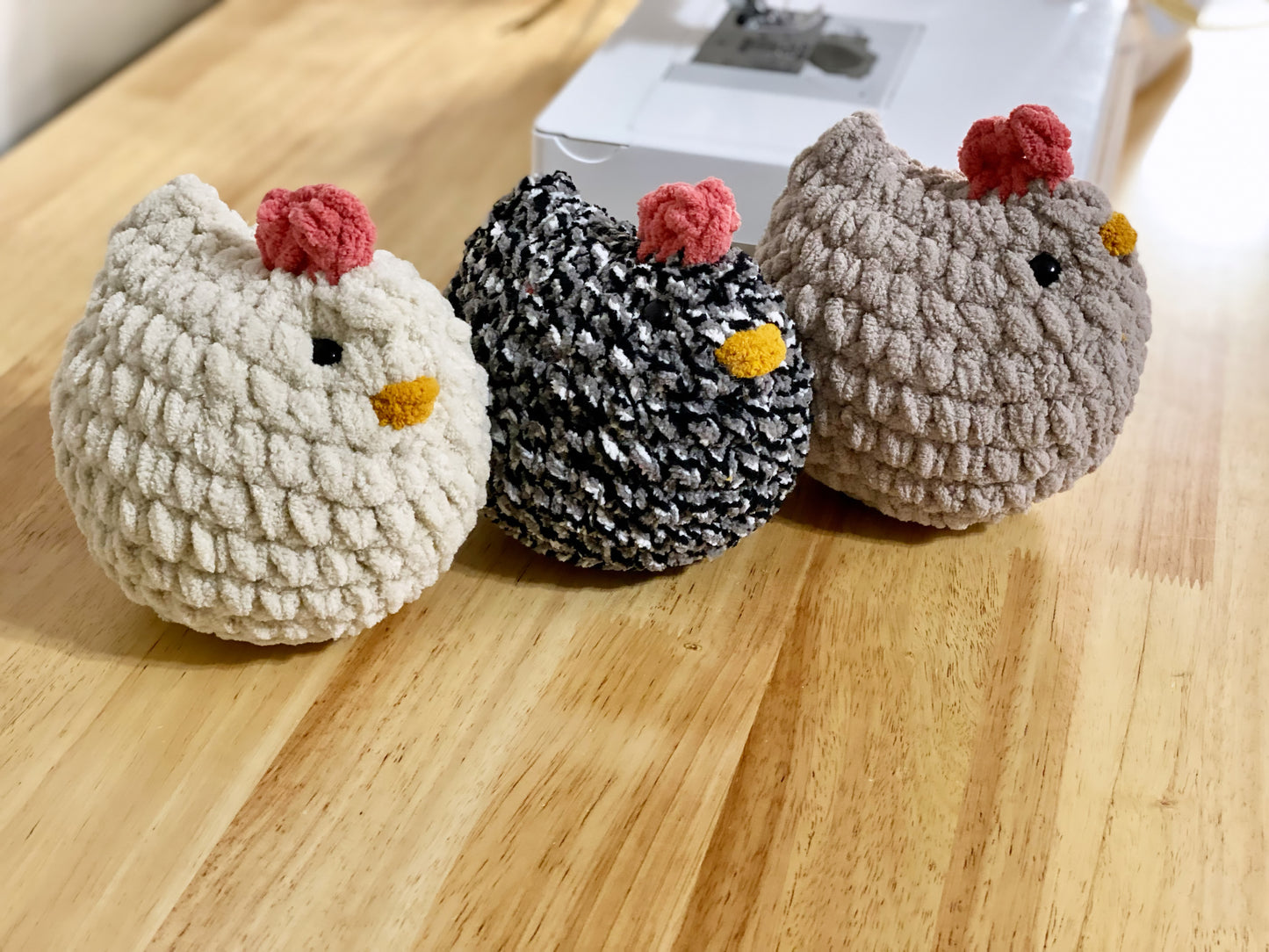 Farmhouse Chicken Decor, Crochet Chickens, Chubby Chicken Decoration