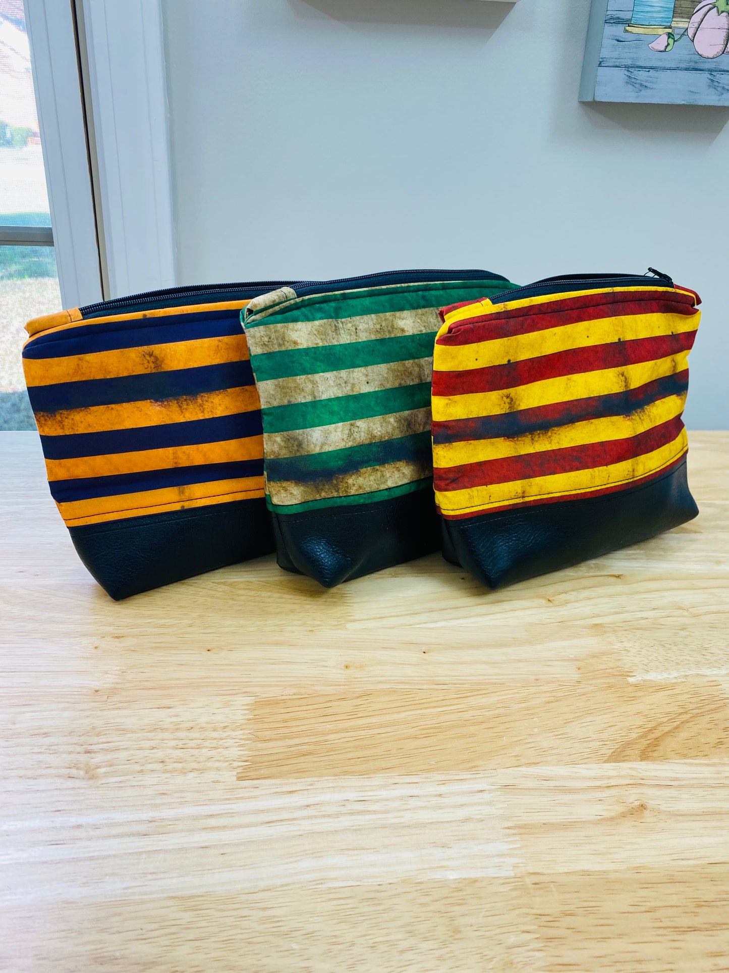 Small HP House Pouches