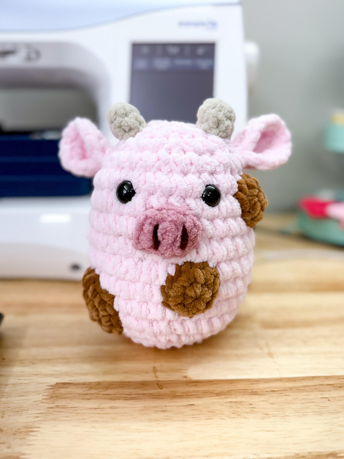 Strawberry Chocolate Squishy Cow Crochet Kit