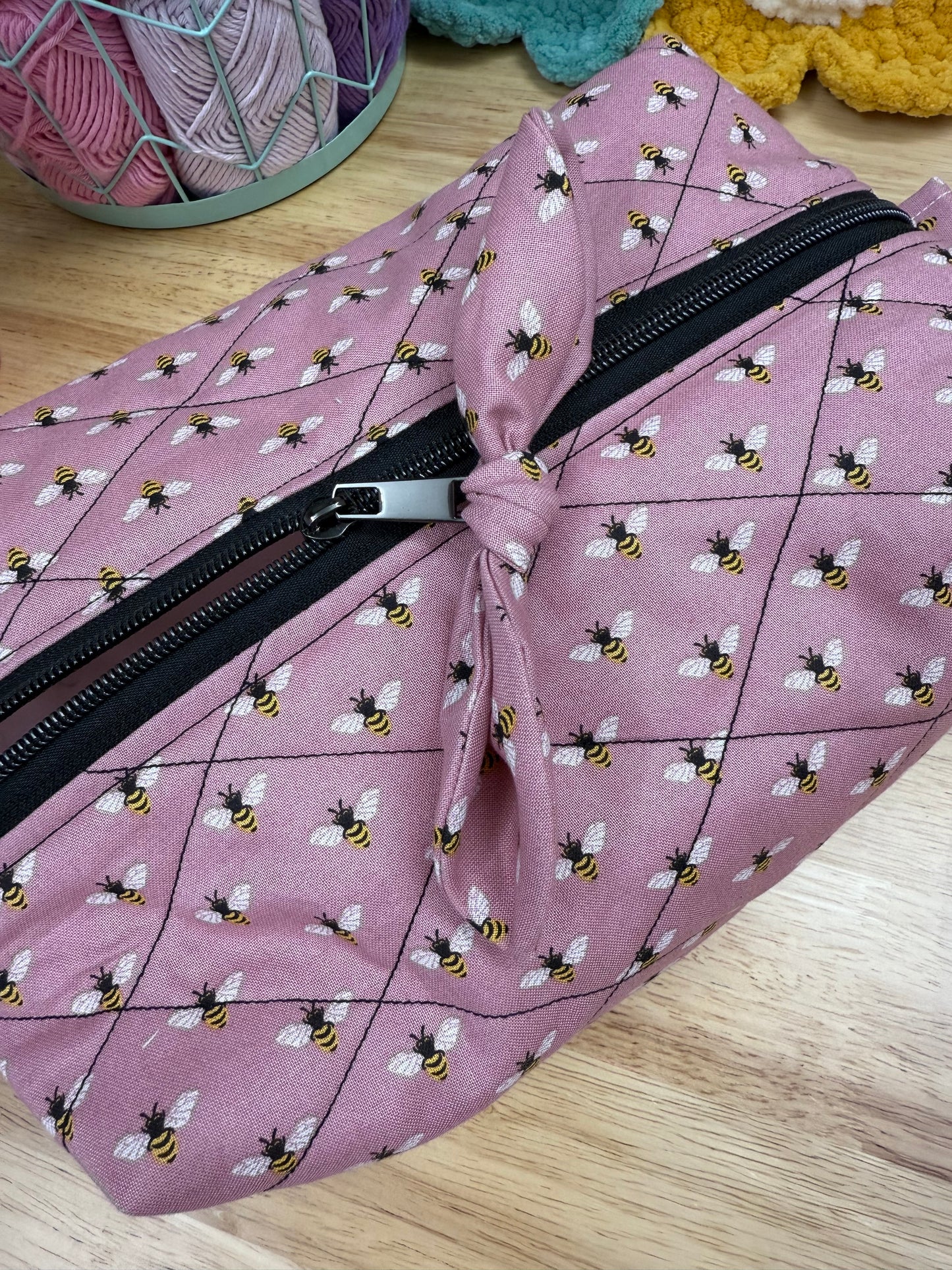 Mauve Bee Large Quilted Bow Bag