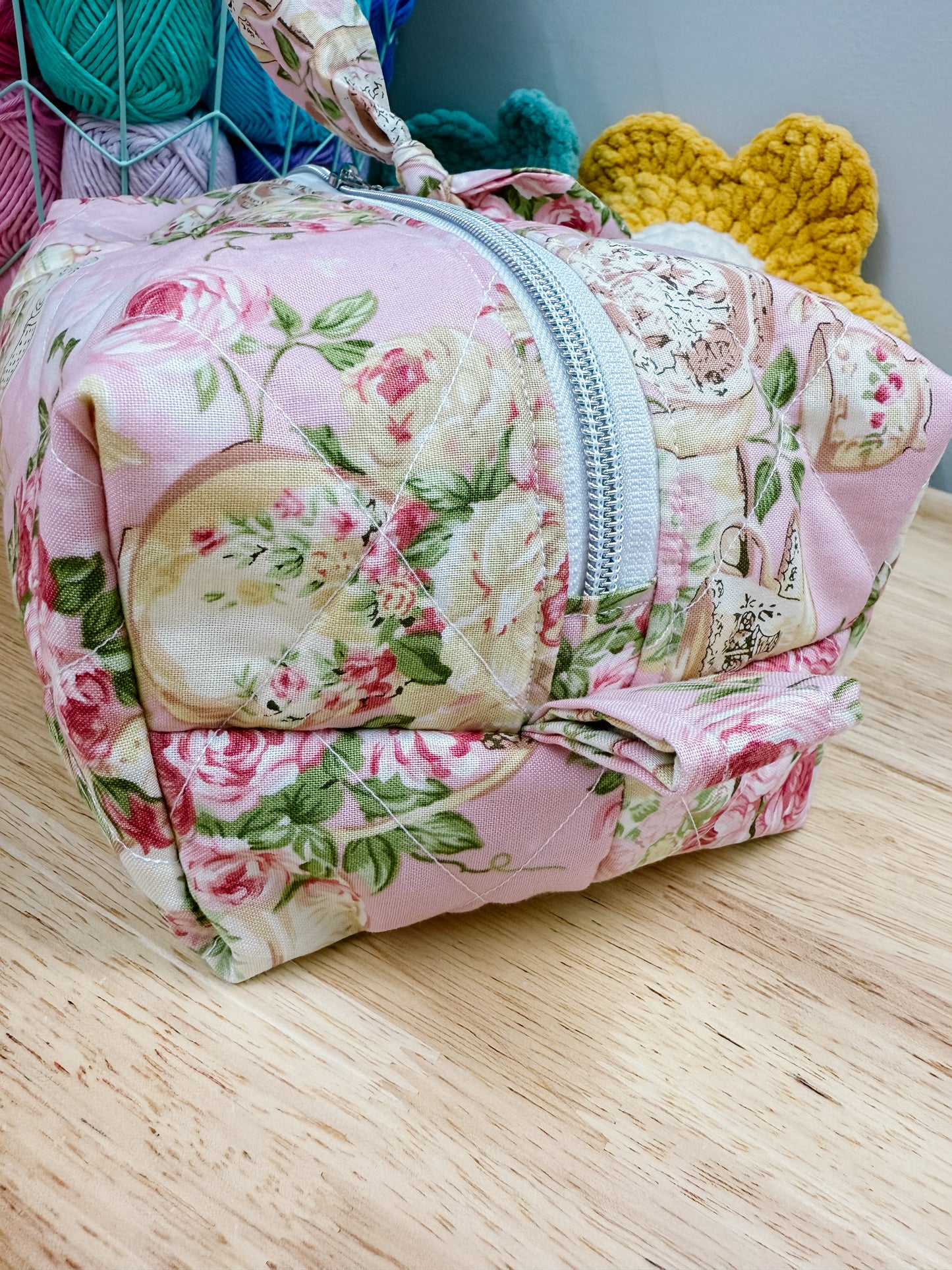 Pink Rose Tea Set Large Quilted Boxy Bag