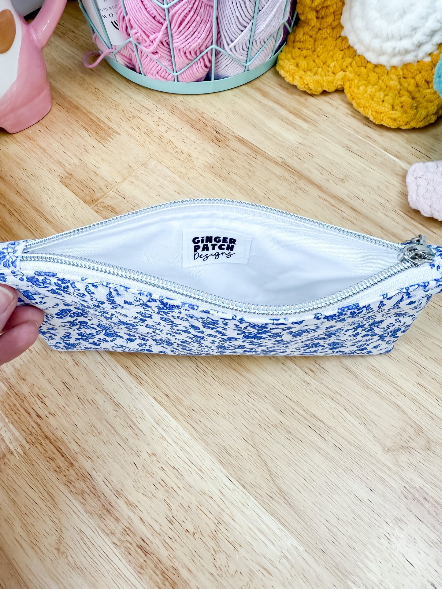 Blue & White Floral Flat Quilted Bow Pouch