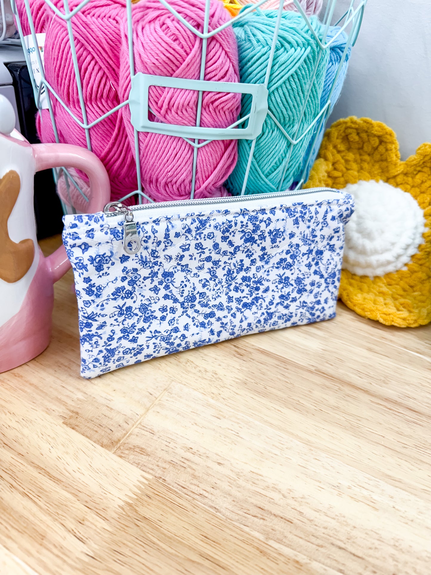 Blue & White Floral Flat Quilted Bow Pouch