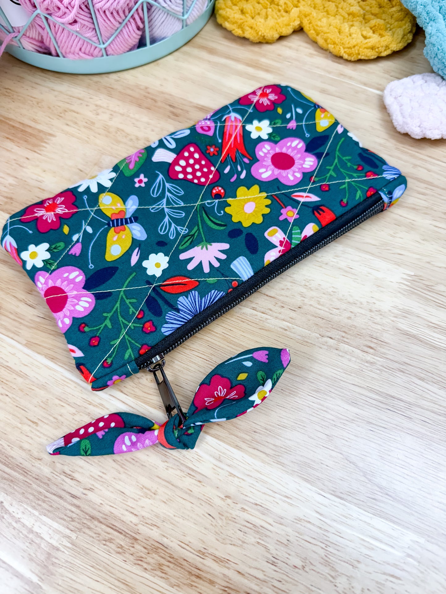 Green Mushroom Flat Quilted Bow Pouch