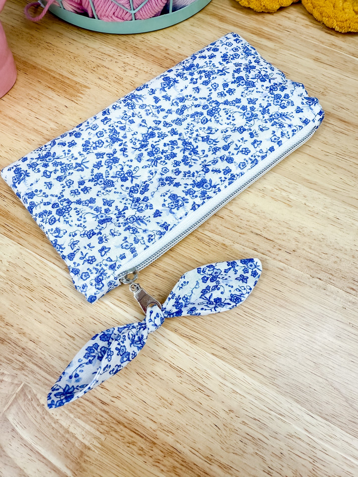 Blue & White Floral Flat Quilted Bow Pouch