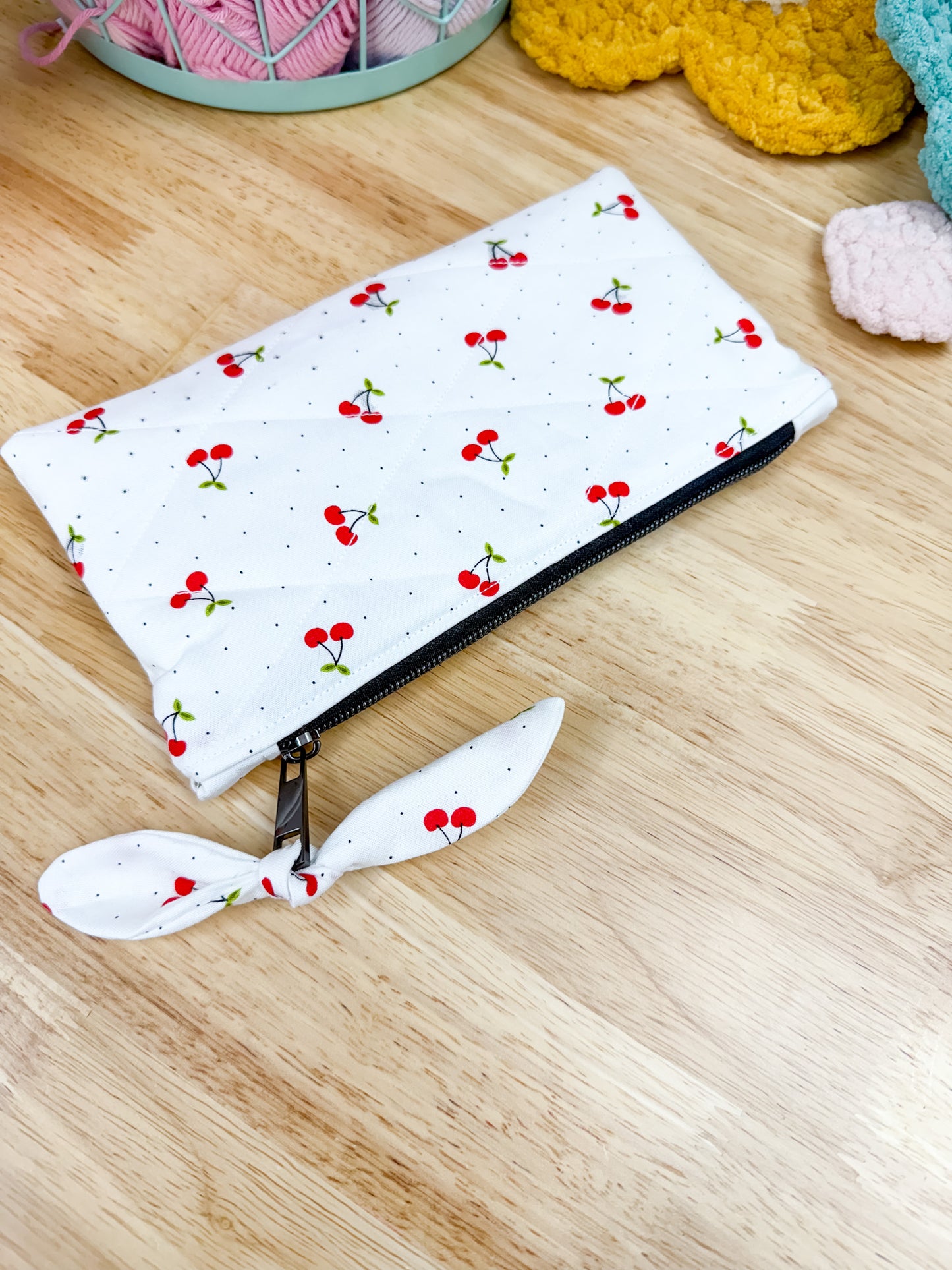 White Cherry Dot Flat Quilted Bow Pouch