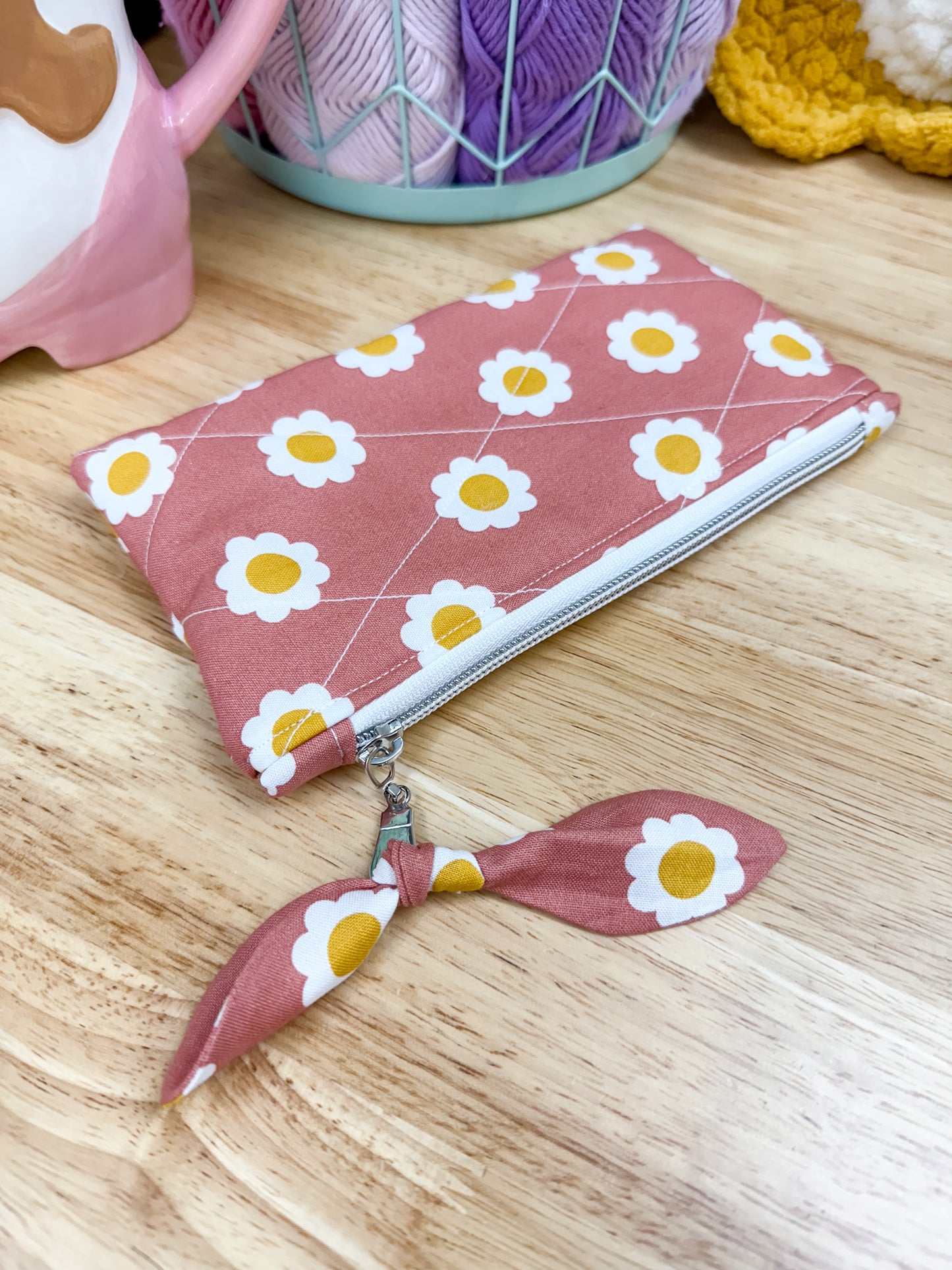 Daisy Flat Quilted Bow Pouch