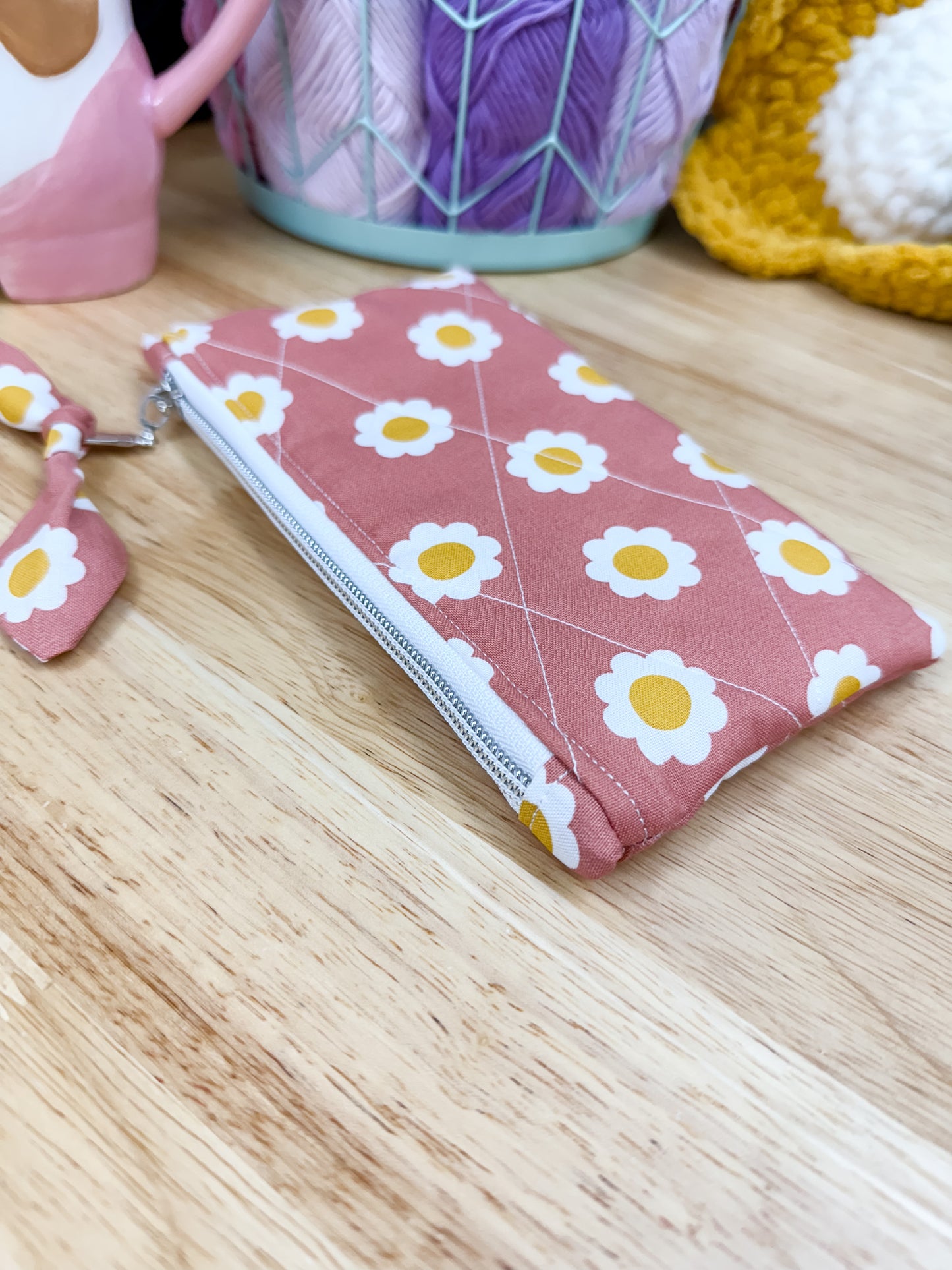 Daisy Flat Quilted Bow Pouch