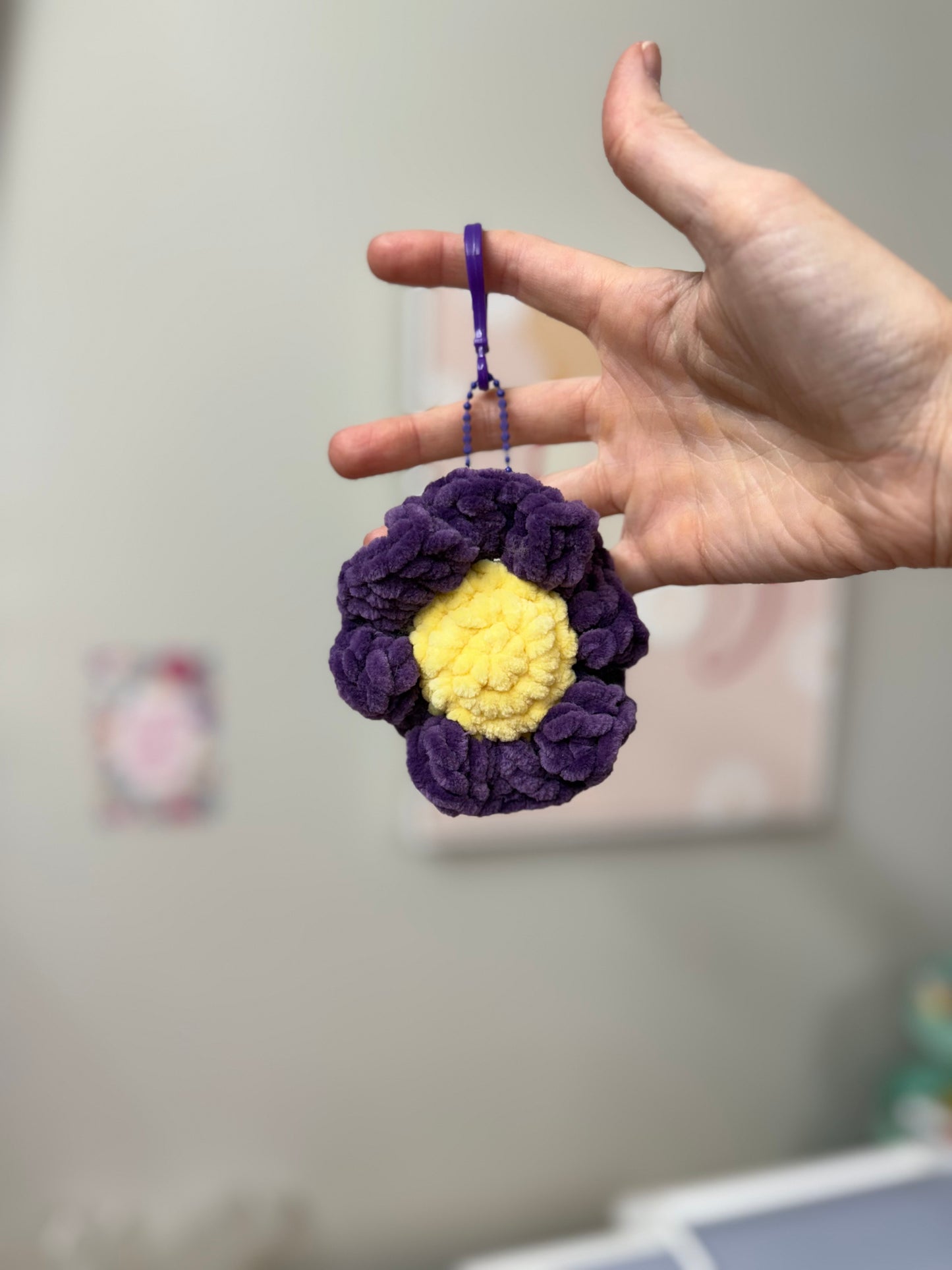 Daisy Flower Keychain