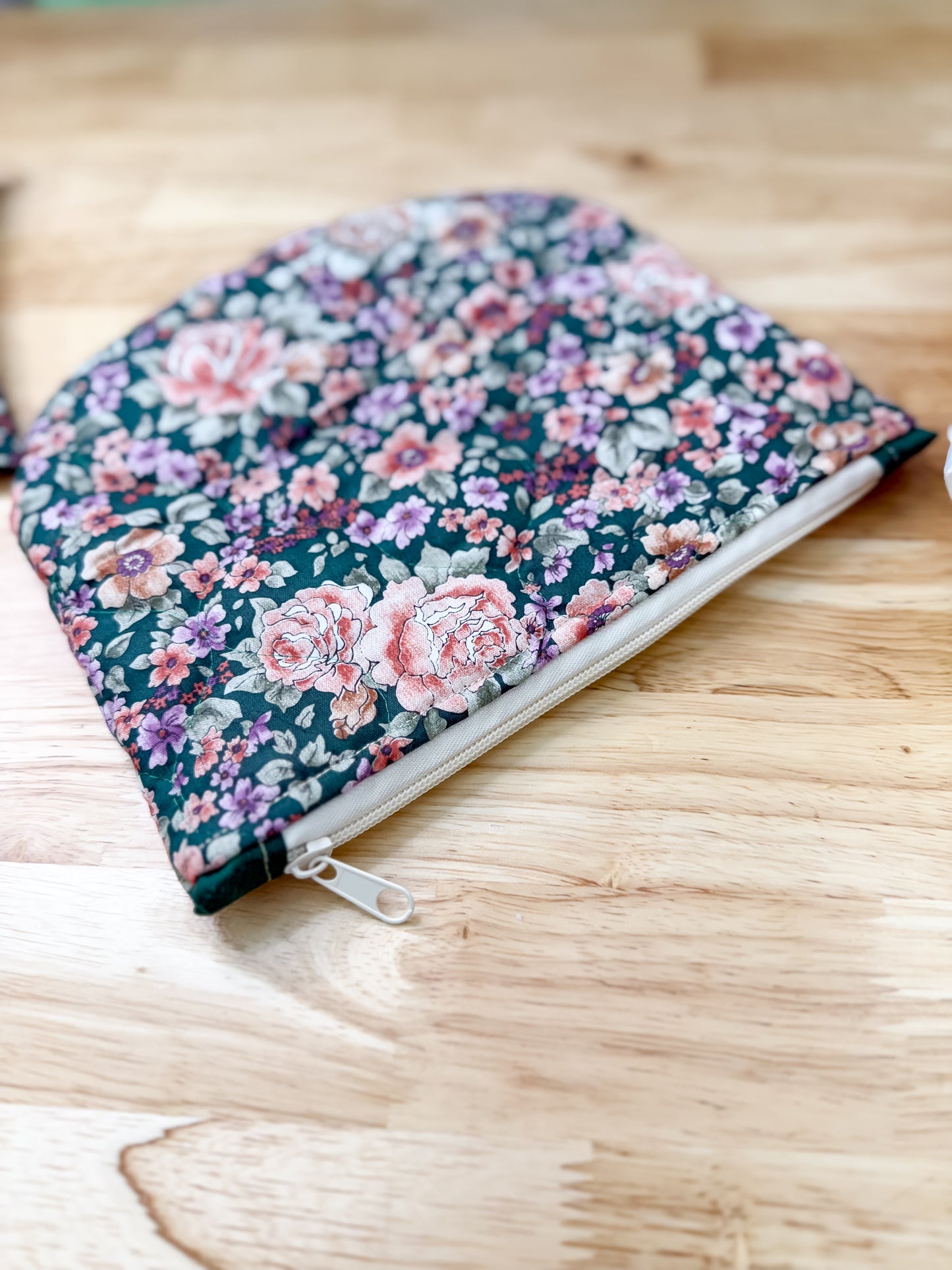 Vintage Quilted Flat Pouch Green Rose