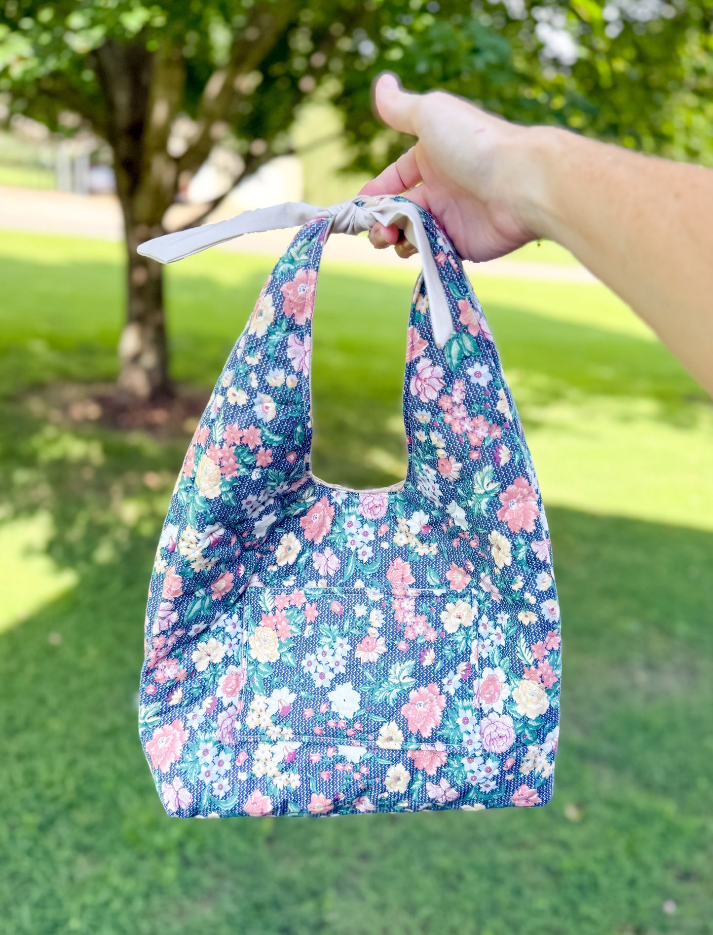 Gigi Quilted Slouchy Bag Small Blue Rose Floral