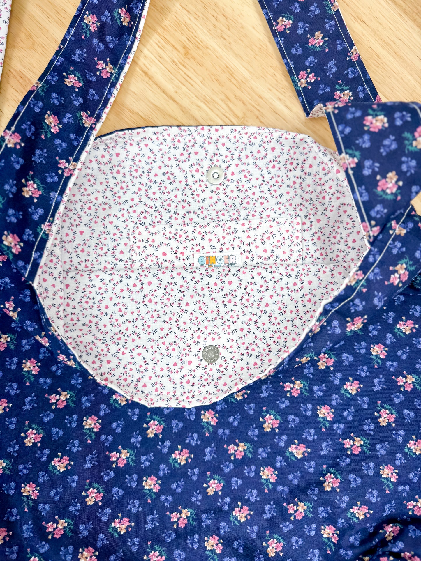 Nana Adjustable Tote Bag Navy Pink Heart Floral