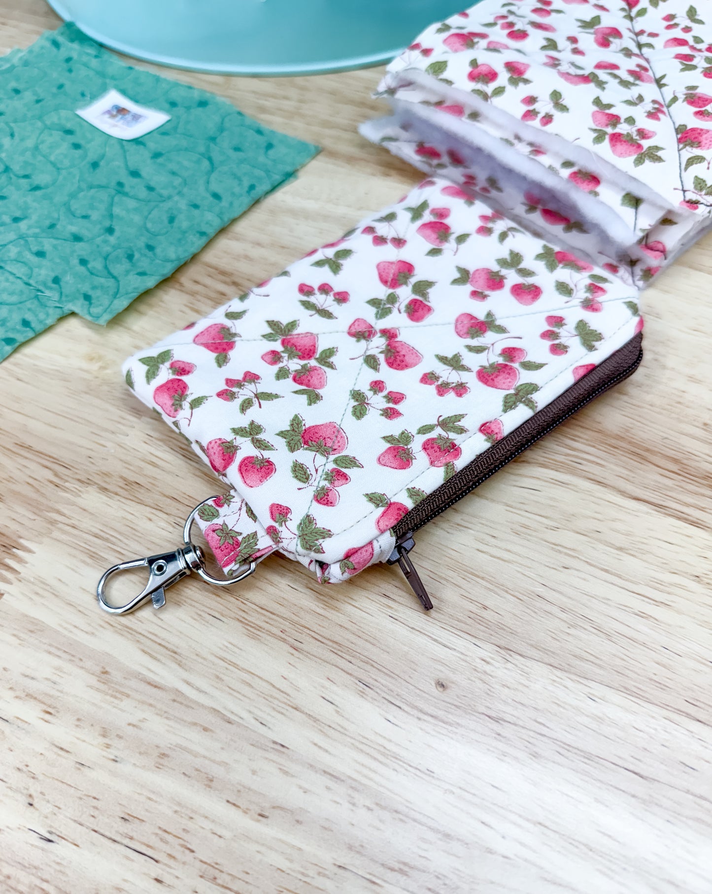 Chocolate Strawberries Vintage Quilted Keychain Wallet