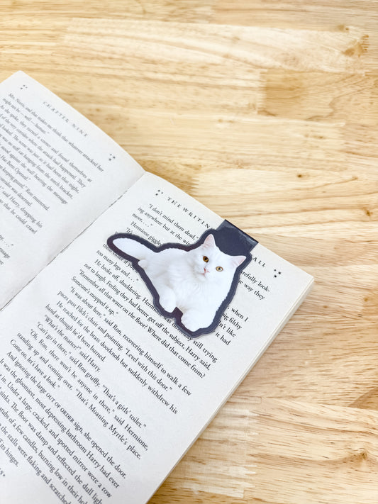 White Cat Magnetic Bookmark
