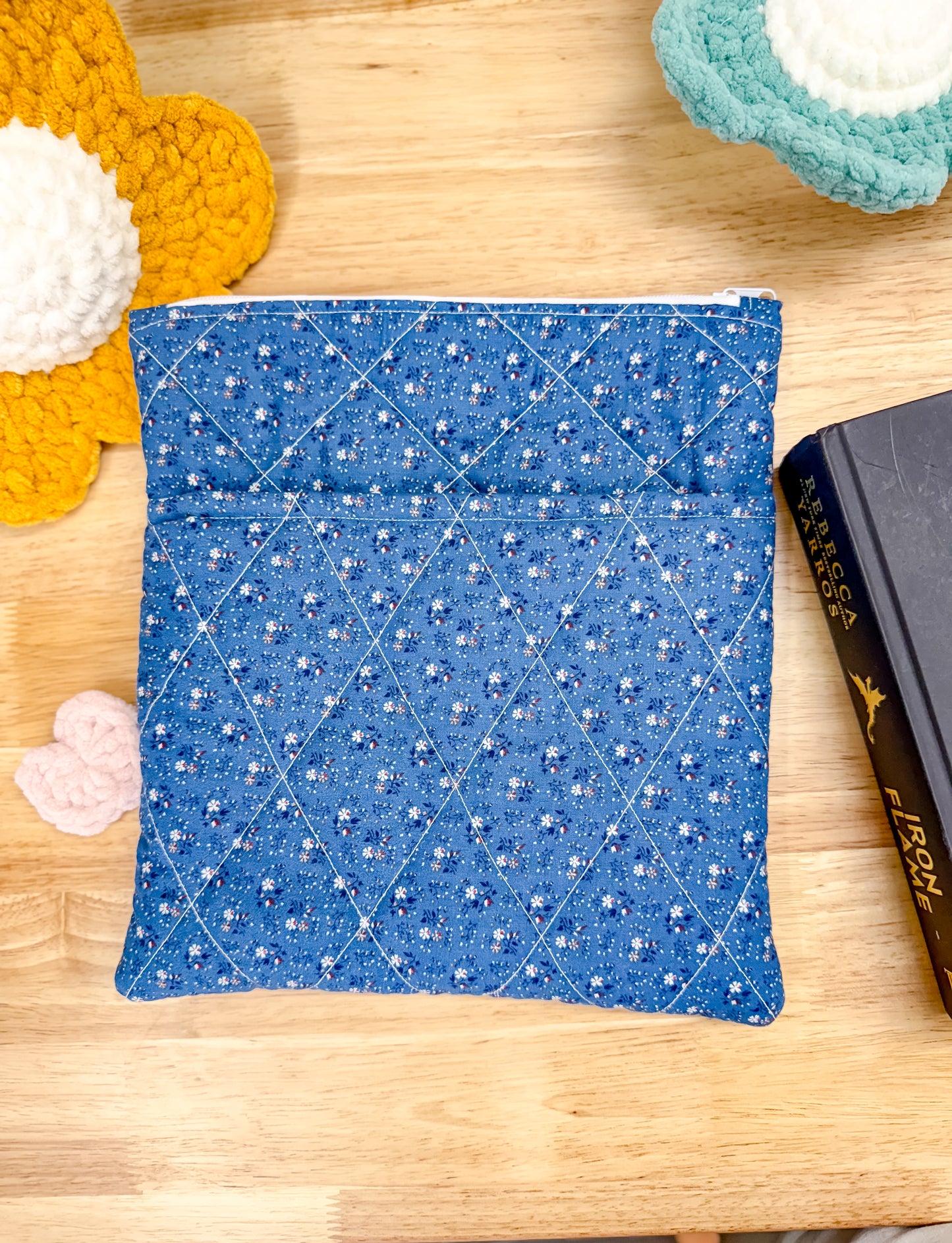Zippered Quilted Book Sleeve Fall Blue