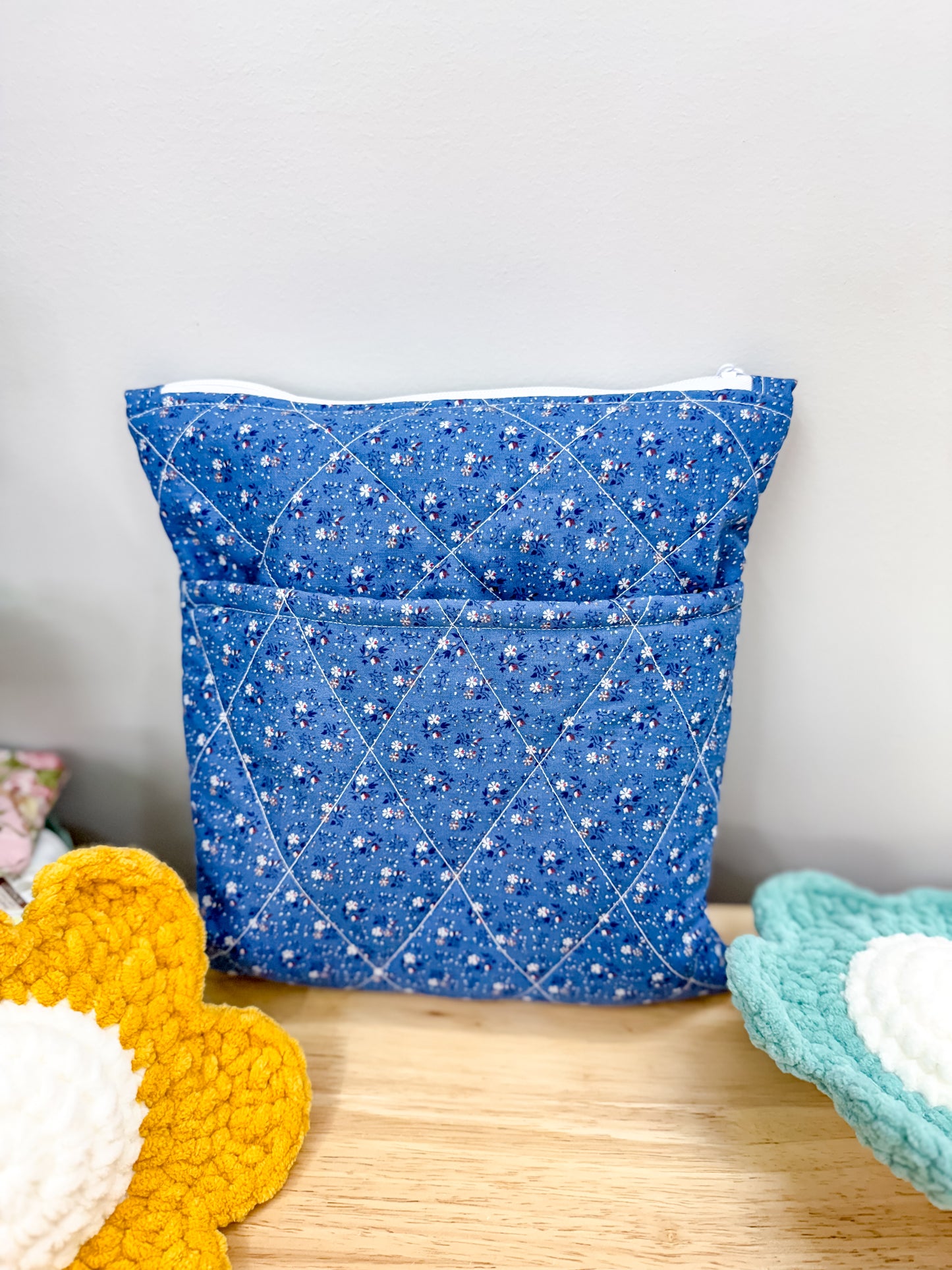 Zippered Quilted Book Sleeve Fall Blue