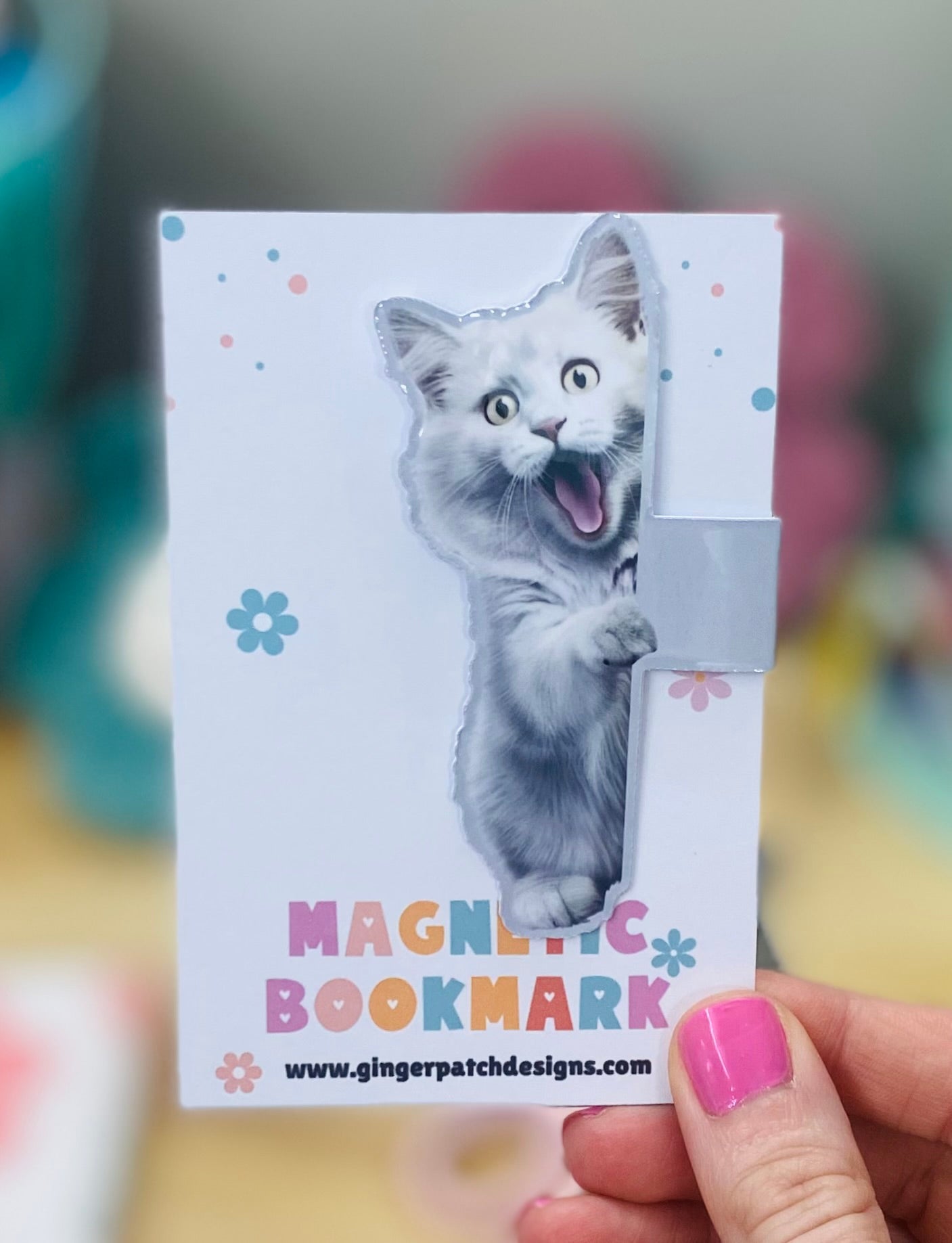 Funny White Cat Magnetic Bookmark, Side Magnetic Bookmark