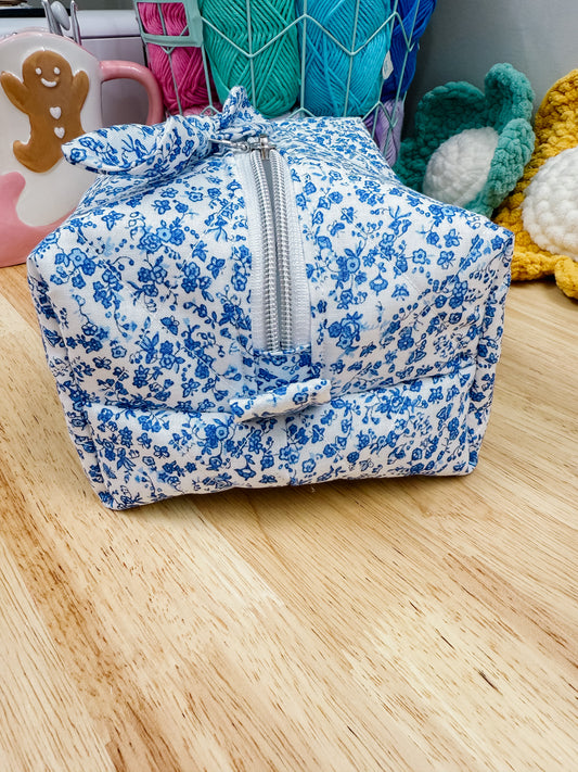 Vintage Blue Floral Large Quilted Boxy Bag