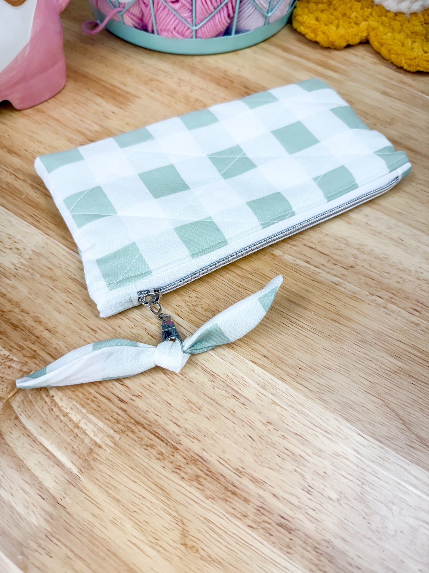 Green Checkered Flat Quilted Bow Pouch