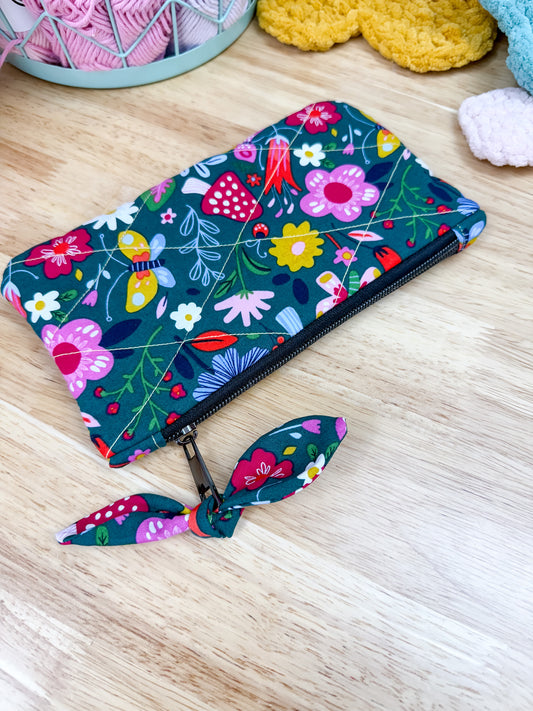 Green Mushroom Flat Quilted Bow Pouch