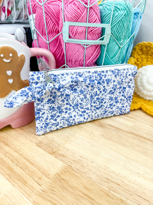 Blue & White Floral Flat Quilted Bow Pouch