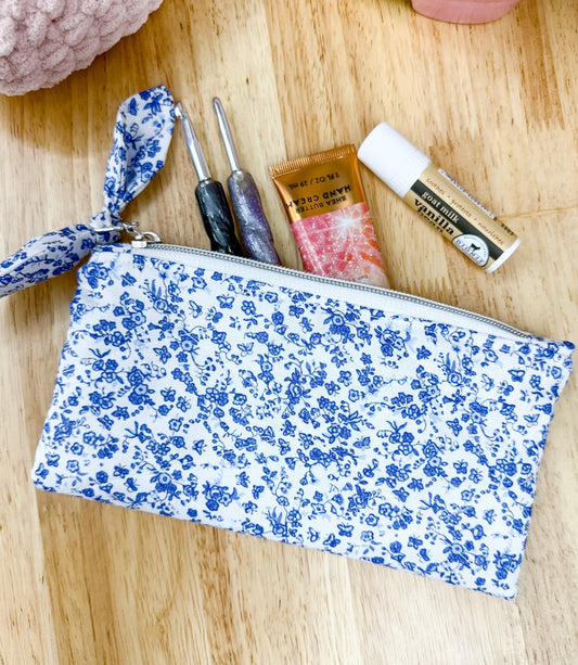 Blue & White Floral Flat Quilted Bow Pouch