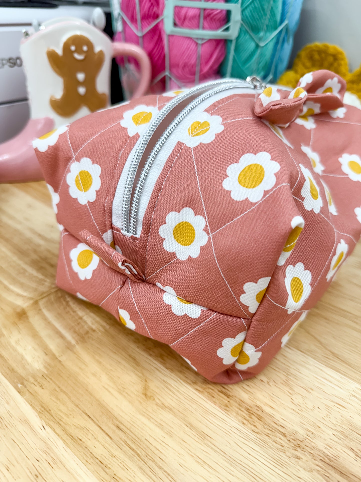 Daisy Quilted Boxy Bow Bag