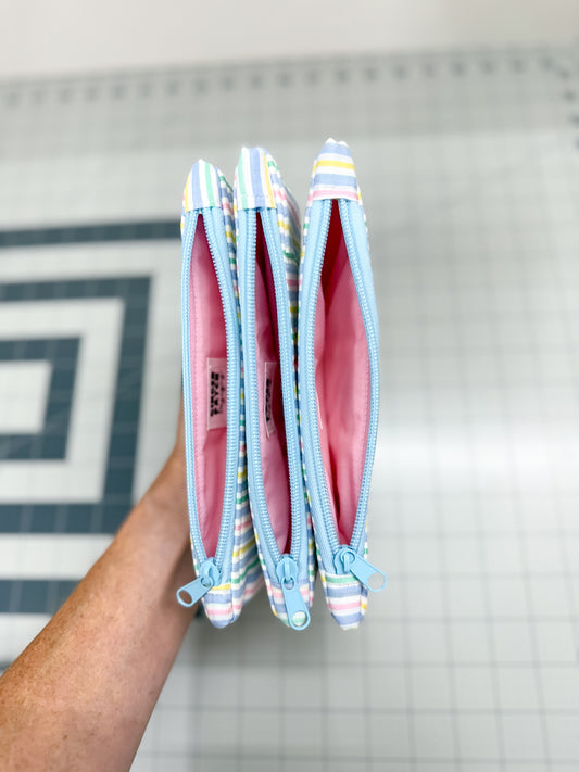 Vintage Quilted Flat Pouch Beach Stripes