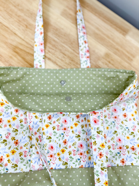 Sage Bow Floral Memaw Pocket Tote Bag 2 (Medium)