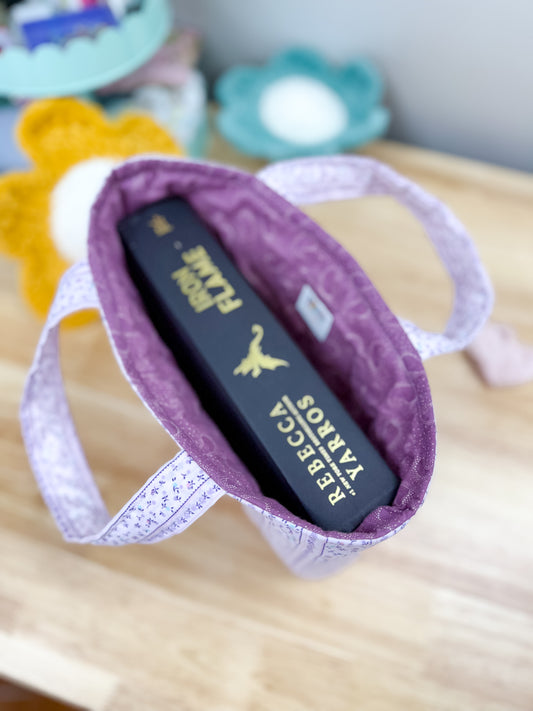 Quilted Book Sleeve w/Handles Ditsy Purple