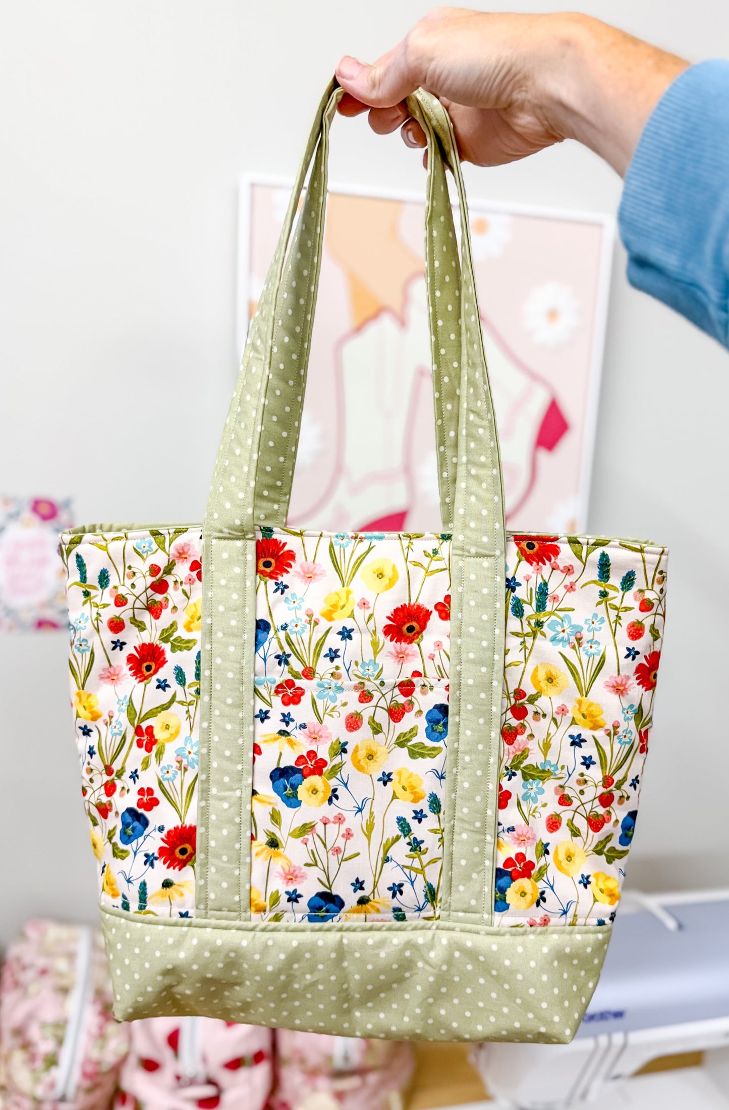 Fall Wildflowers Memaw Medium Pocket Tote Bag